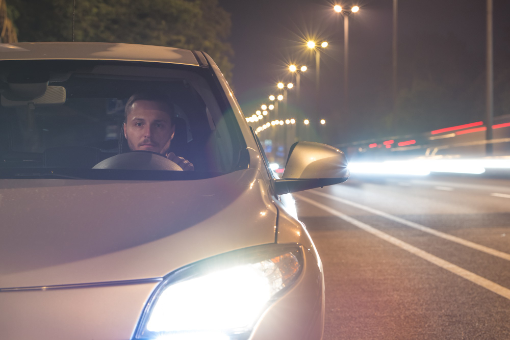 Uso Correto do Farol do Carro em Condições Adversas 